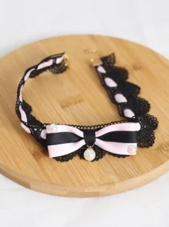Accessoires gothiques Lolita ras du cou en dentelle à volants noirs et perles colorées
