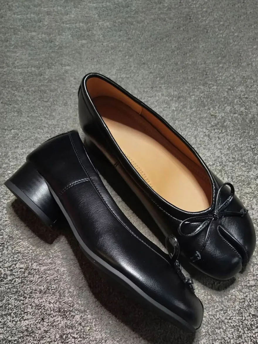 Ballerines noires pour femmes ballerines plates à nœud décoratif sur les orteils