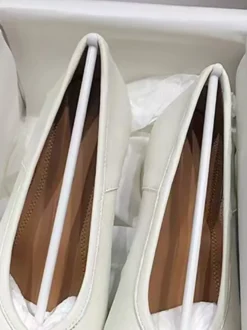 Ballerines noires pour femmes ballerines plates à nœud décoratif sur les orteils