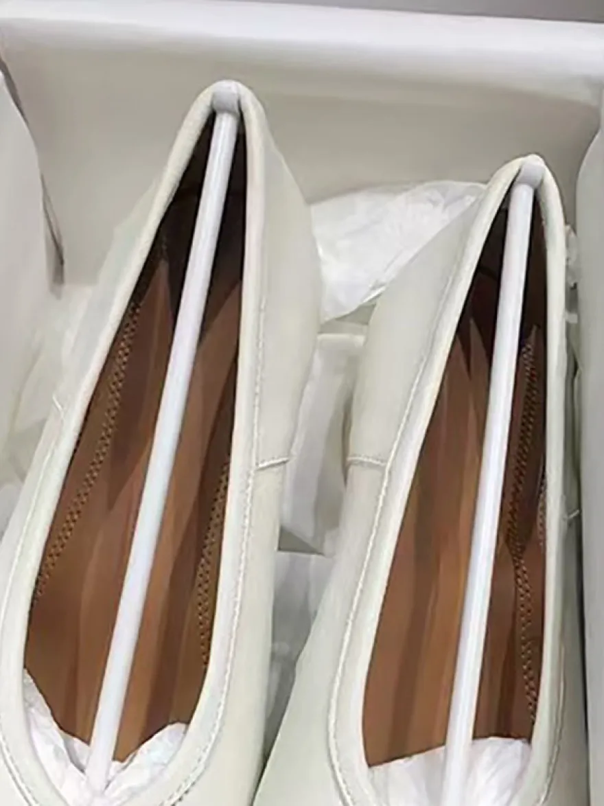 Ballerines noires pour femmes ballerines plates à nœud décoratif sur les orteils