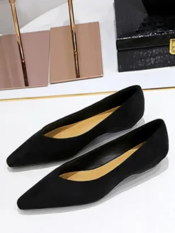 Ballerines plates en daim à bout pointu pour femmes
