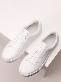 Baskets confortables en cuir PU pour hommes chaussures de sport à bout rond