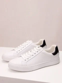Baskets confortables en cuir PU pour hommes chaussures de sport à bout rond