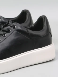 Baskets noires pour hommes en cuir véritable bout rond à lacets chaussures décontractées