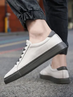 Baskets pour hommes Chaussures de sport à bout rond en cuir à la mode