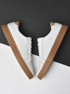 Baskets pour hommes Chaussures de sport à bout rond en cuir à la mode