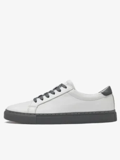Baskets pour hommes Chaussures de sport à bout rond en cuir à la mode