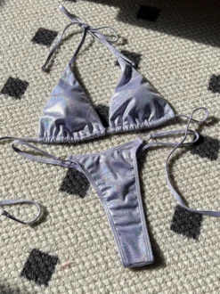 Bikini de plage d'été simple en tissu brillant pour femme 2026