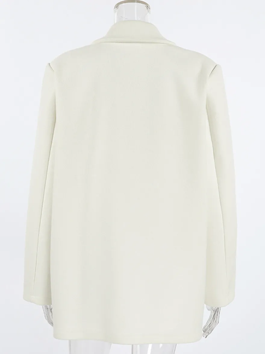 Blazer crème à revers cranté pour femme - Veste oversize à simple boutonnage - Tenue printanière décontractée et minimaliste idéale pour la ville (collection printemps 2026)