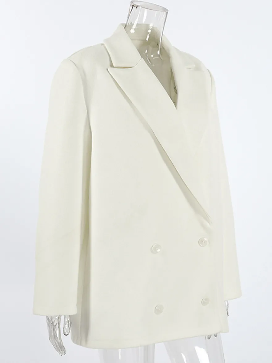 Blazer crème à revers cranté pour femme - Veste oversize à simple boutonnage - Tenue printanière décontractée et minimaliste idéale pour la ville (collection printemps 2026)