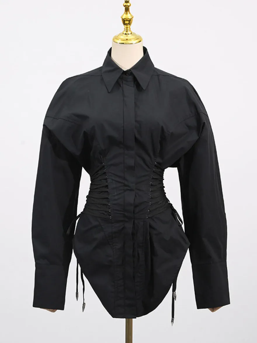 Blouse noire pour femme col rabattu boutons chics lacets manches longues