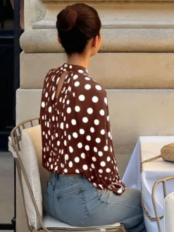 Blouse pour femme marron café à pois plissée à lacets dos nu manches longues style chic