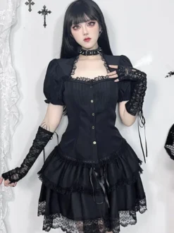 Blouses gothiques lolita haut lolita noir manches courtes chemise lolita à volants en dentelle