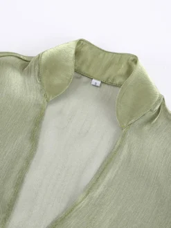 Blouse verte courte à col en V et manches longues élégantes pour femme
