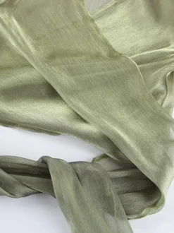 Blouse verte courte à col en V et manches longues élégantes pour femme