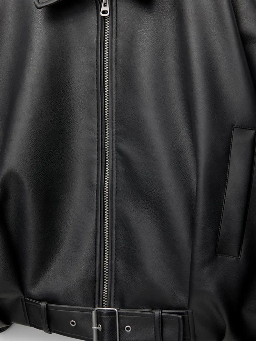 Blouson aviateur oversize en similicuir avec ceinture pour l'automne 2026