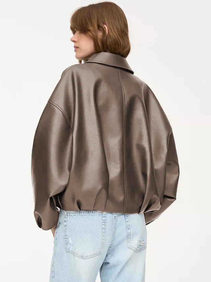 Blouson aviateur oversize en similicuir avec ceinture pour l'automne 2026