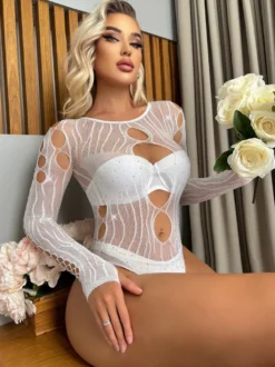 Body en résille à strass manches longues col rond découpe sur le devant et le côté lingerie en maille transparente