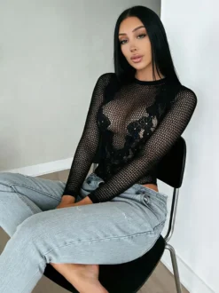 Body à manches longues en résille noire strassée col montant empiècements en dentelle résille transparente top slim pour soirée
