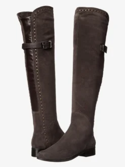 Bottes cuissardes plates cloutées à bout rond pour femmes