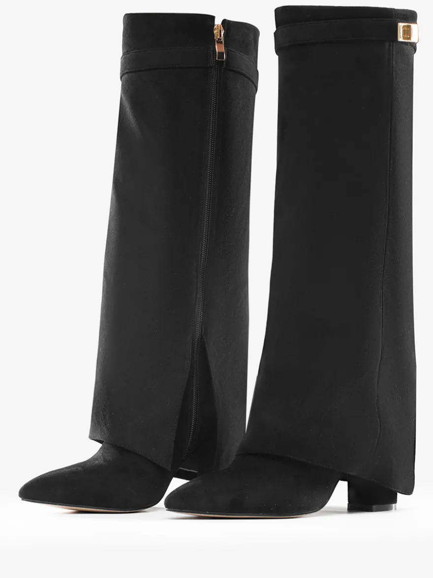 Bottes hautes en daim abricot à bout pointu avec boucle et fermeture éclair et talon épais