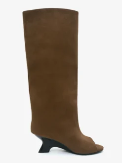Bottes hautes en daim à bout ouvert et talon design