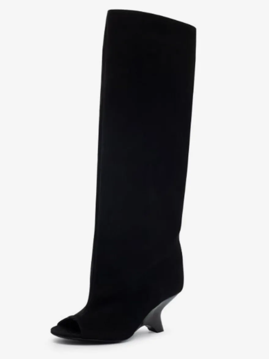Bottes hautes en daim à bout ouvert et talon design