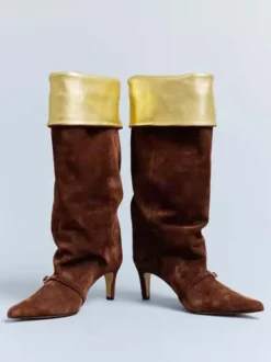 Bottes hautes en daim à bout pointu et boucle à talon moyen