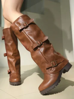 Bottes hautes noires pour femmes bout rond détails en boucle plates