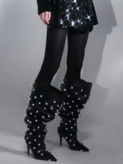 Bottes noires montantes à bout pointu et talons hauts perlés pour femmes