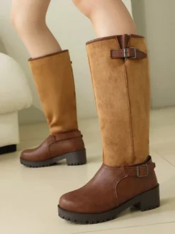 Bottes plates marron pour femmes bout rond détails à boucle hauteur genou