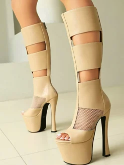 Bottes sandales noires à plateforme et bout ouvert empiècements en résille fermeture éclair talons hauts