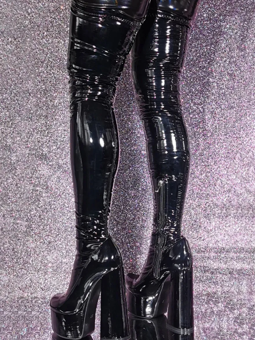 Bottes sexy au-dessus du genou à plateforme et à talons hauts