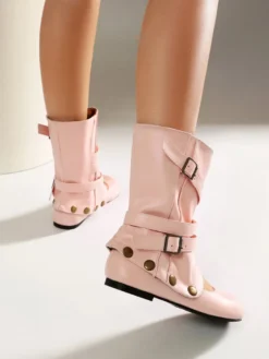 Bottines blanches plates à bout rond et boucle