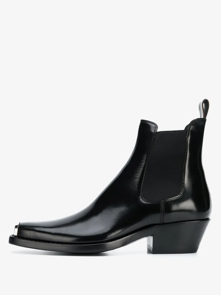 Bottines Chelsea noires pour homme bout carré détails métalliques talon épais