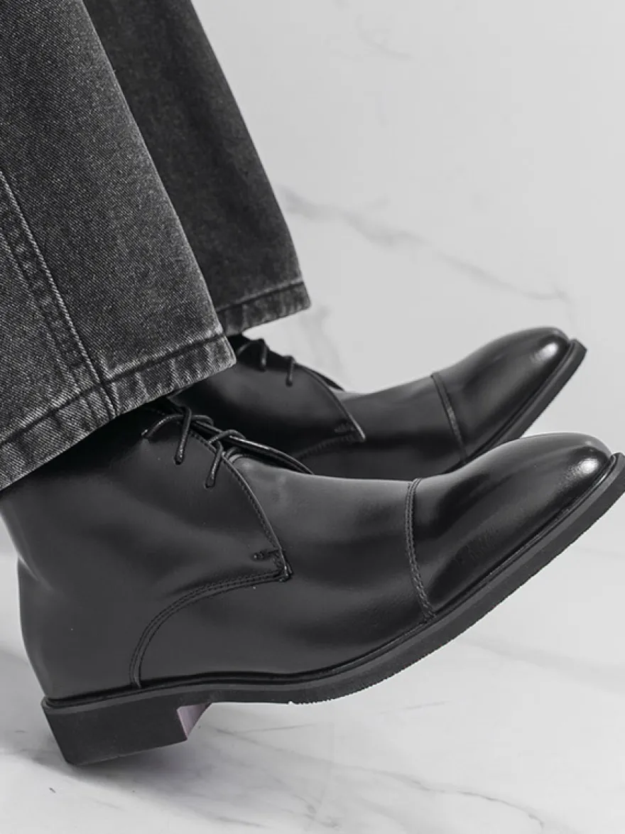 Bottines marron pour homme bout rond lacets style Chukka