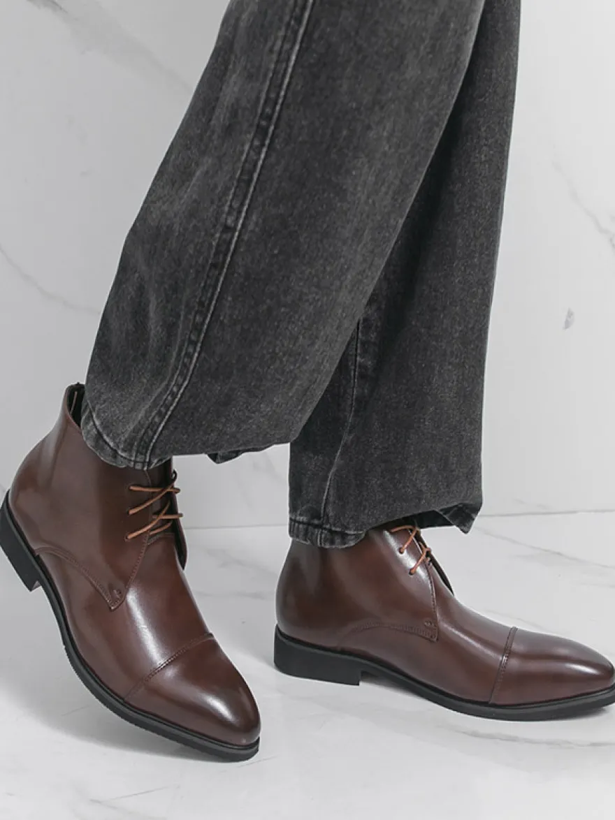 Bottines marron pour homme bout rond lacets style Chukka