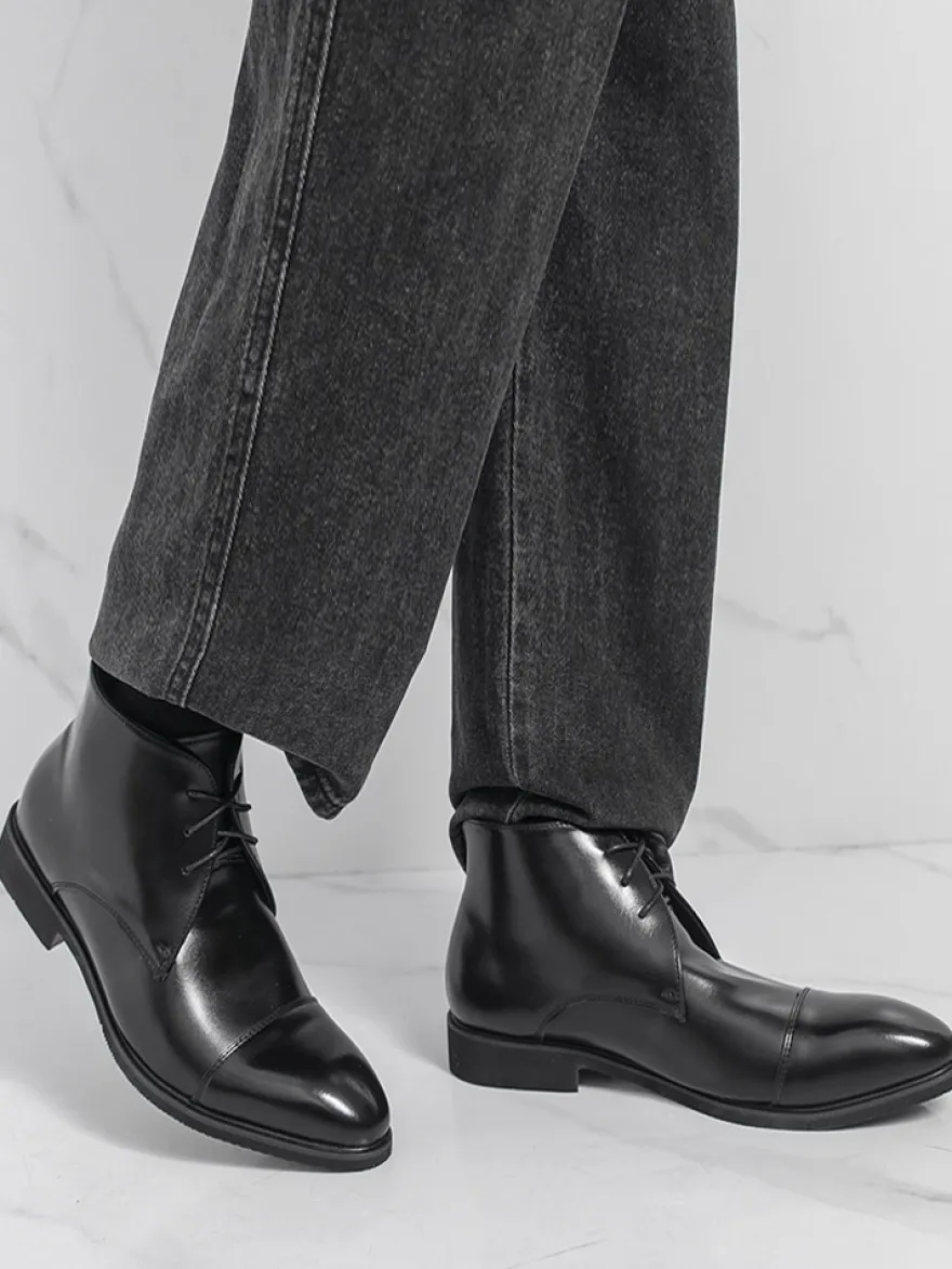 Bottines marron pour homme bout rond lacets style Chukka