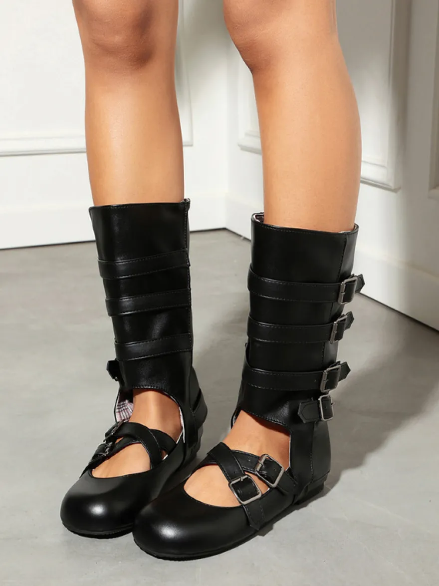 Bottines noires à bout rond pour femme style plates avec boucle et découpes