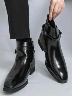 Bottines pour homme marron à bout rond et boucle