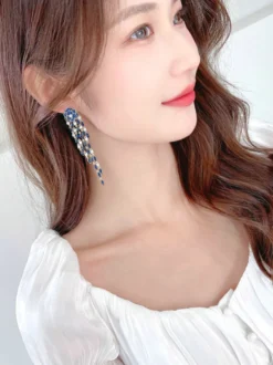 Boucles d'oreilles noires et rouges pour adultes style européen motif floral.