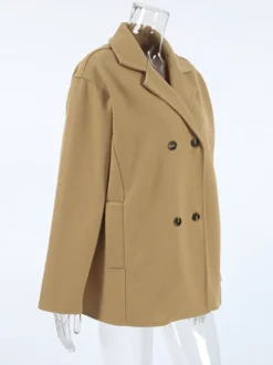 Caban camel croisé pour femme - Coupe carrée minimaliste à revers cranté - Collection streetwear printemps 2026 au luxe discret