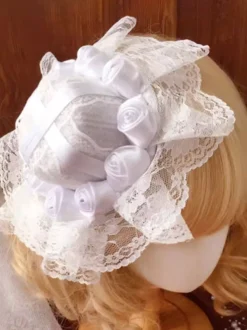 Chapeau gothique Lolita à volants noirs et fleurs Accessoire en polyester Accessoires Lolita