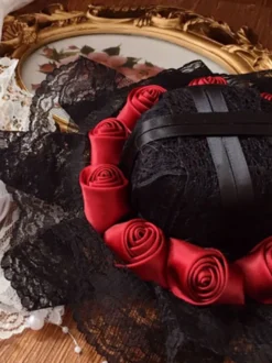 Chapeau gothique Lolita à volants noirs et fleurs Accessoire en polyester Accessoires Lolita