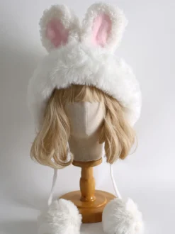 Chapeau Lolita doux avec oreilles de lapin blanc et pompons en peluche chaude accessoires Lolita