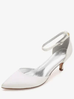 Chaussure de mariée en soie et satin à petits talons