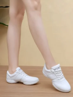 Chaussures de danse jazz blanches à bout rond et lacets