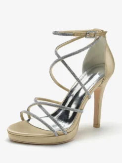 Chaussures de mariage blanches en satin à bout ouvert et à lanières avec strass