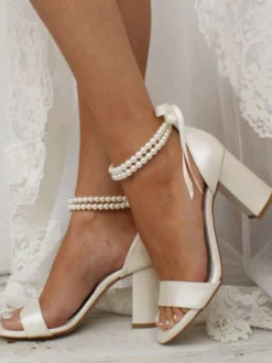 Chaussures de mariage en cuir PU avec perles ivoire et sandales de mariage à bout ouvert
