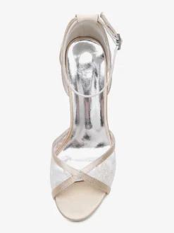 Chaussures de mariage en dentelle ivoire à bout ouvert et talon épais avec bride à la cheville